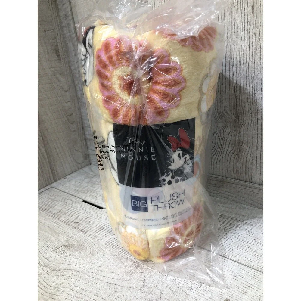 The Big One Oversized Plush Minnie Mouse Yellow Flower Throw Blanket, 5ft x 6 ft
